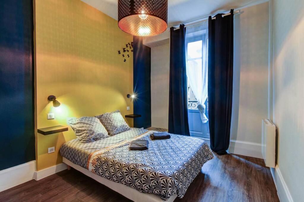 Le Dormeur Du Val - Topdestination Dijon - Centre Ville - Classe 3 Etoiles Eksteriør billede