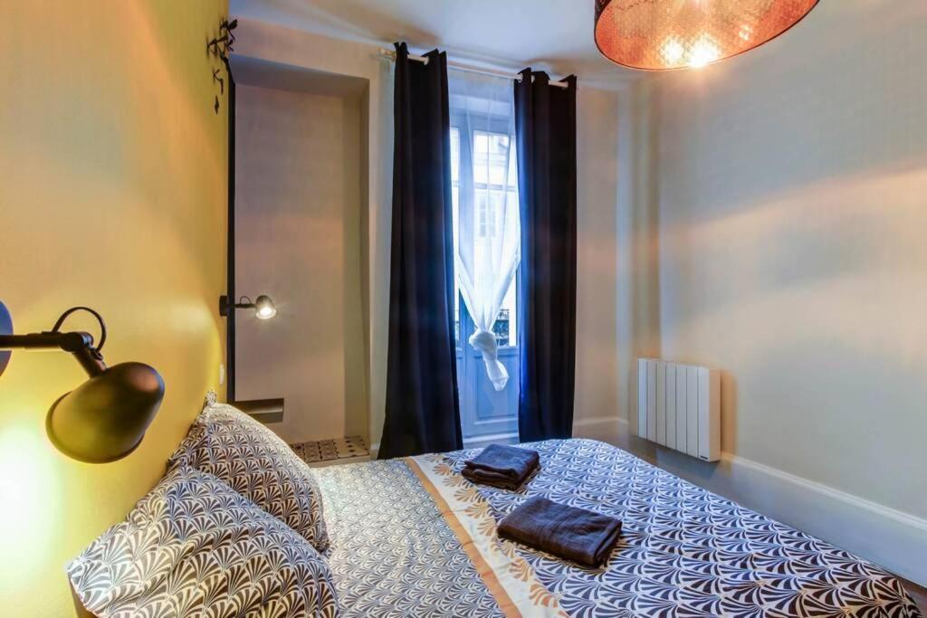 Le Dormeur Du Val - Topdestination Dijon - Centre Ville - Classe 3 Etoiles Eksteriør billede